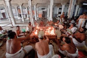121-Hindu-priests-perform-14000-recitations-Sri-Rudram-11-days_730948
